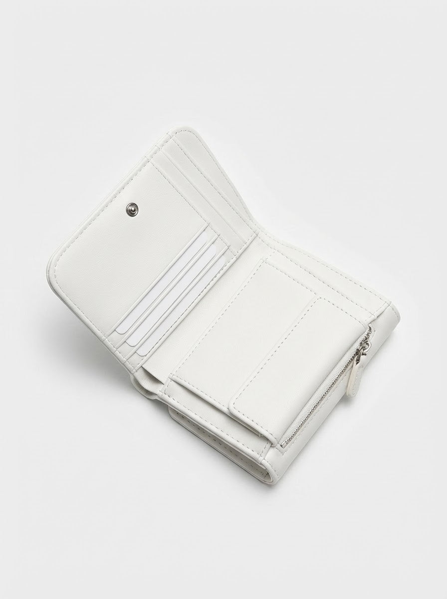 Pearl White Compact Trifold Wallet | Levenza